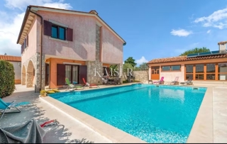 Istria, Barban - casa rustica 190m2 con piscina