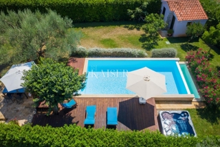 Istria - Nova Vas, casa in pietra con piscina, vista mare
