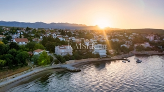 Casa sul mare Maslenica