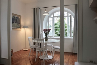 Opatija - Elegante appartamento con 1 camera da letto in una villa storica in centro con parcheggio