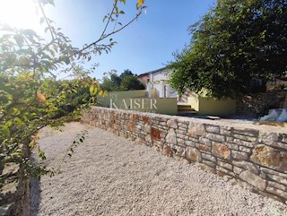 Istria - Svetvinčenat - casa con piscina, 35 m2