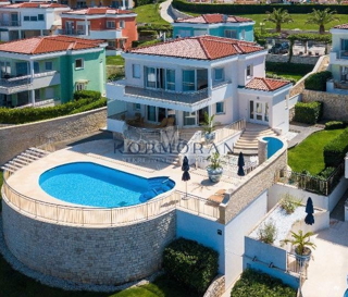 Villa di lusso con piscina prima fila al mare con posizione esclusiva - Monte Rosso