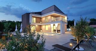Casa Vrbnik, 175,50m2