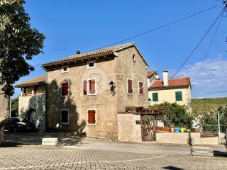 Casa Funtana, Trg sv. Bernarda, 172m2