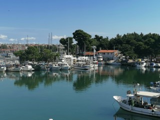 Appartamento in prima fila al mare a Novigrad - Cittanova