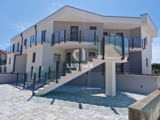 Appartamento moderno con garage vicino al mare ai dintorni di Umag - Umago, Savudrija