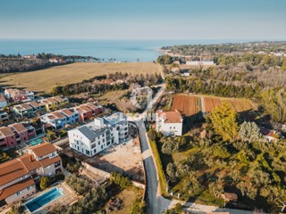 Appartamento con giardino a 300 m dal mare e dalla spiaggia a Bašania, dintorni di Umag - Umago