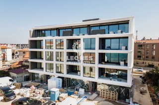 Appartamento di alta qualità con vista mare in un'ottima posizione a Umag - Umago