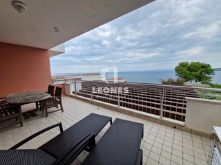 Appartamento con vista mare vicino a Umago, Crveni Vrh