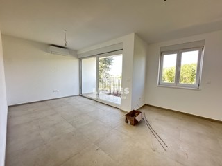 Moderne Wohnung mit Garten im Erdgeschoss eines Neubaus in der Umgebung von Poreč ...