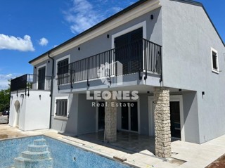 Casa con piscina e vista mare nelle vicinanze di Poreč - Parenzo