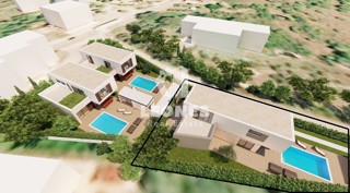 Terreno edificabile con utenze pagate vicino a Umago