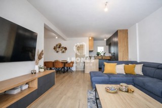 Casa bifamiliare vicino a Tar - Torre