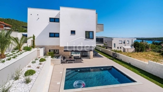 Casa Barbat na Rabu, Rab, 300m2