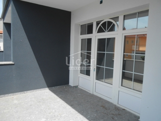 CRIKVENICA CRIKVENICA Appartamento con terrazza, ingresso indipendente