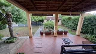 VIŠKOVO-casa familiare