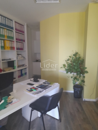 Commerciale Krnjevo, Rijeka, 48m2