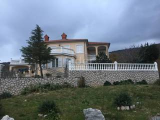 Selce, Casa splendidamente arredata in una posizione tranquilla