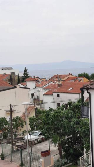 Casa CRIKVENICA, 2 appartamenti, garage, 200m2