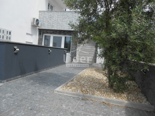 CRIKVENICA Appartamento con ampia terrazza