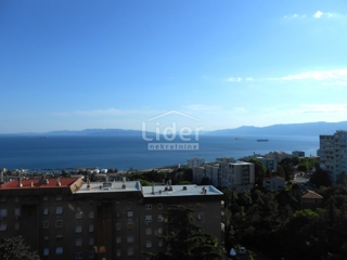 FIUME (PODMURVICE) Appartamento con vista mare
