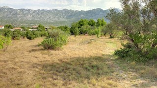 STARIGRAD-PAKLENICA Terreno a 300 m dal mare