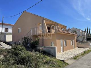 Casa Kruševo, Obrovac, 250m2