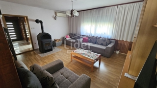 Appartamento per vacanze Novi Vinodolski, 130m2