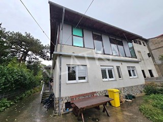 CASA UNIFAMILIARE CON GIARDINO E GARAGE A PANTOVČAK