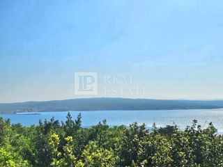 CRIKVENICA - terreno edificabile con vista mare aperta