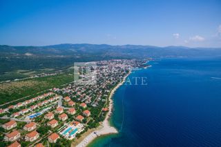 NOVI VINODOLSKI - terreno da investimento prima fila al mare