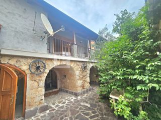 TRIBALJ - casa bifamiliare in posizione tranquilla