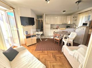 CRIKVENICA - Appartamento con 2 camere da letto a 450 metri dal mare