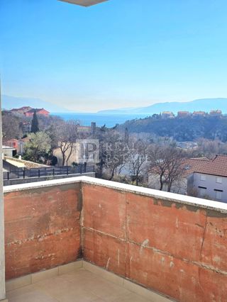NOVI VINODOLSKI - appartamento con vista mare in un moderno edificio nuovo