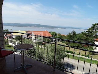 CRIKVENICA - un bellissimo appartamento spazioso con vista sul mare