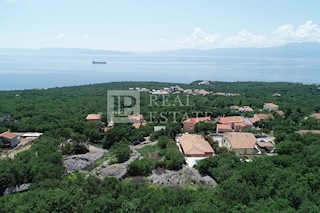 KOSTRENA - terreno con vista sul mare aperto