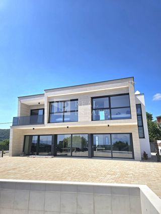 BRIBIR - villa di lusso con piscina