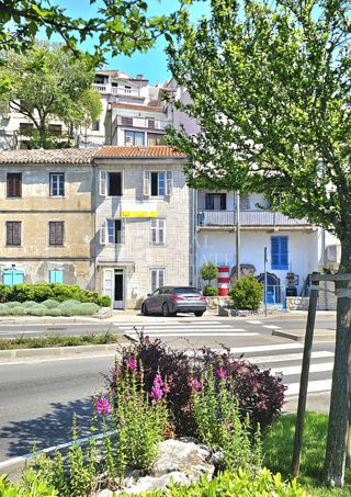 NOVI VINODOLSKI - casa in pietra in prima fila al mare