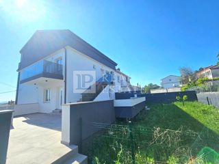 CRIKVENICA - appartamento trilocale con vista mare