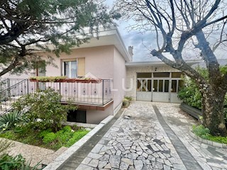 JADRANOVO - casa indipendente con garage