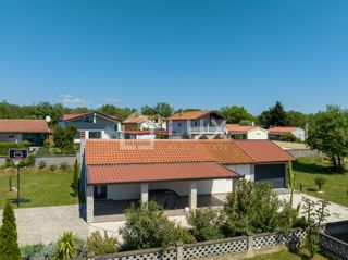 PEROJ - casa a un piano + giardino 1100m2, 5min dal mare