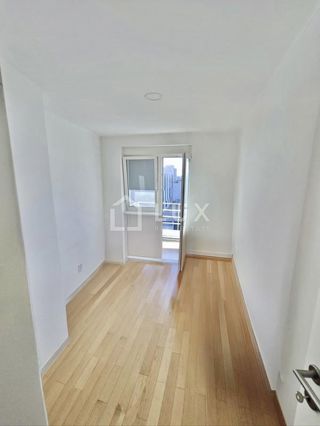 CRIKVENICA - appartamento 52m2, seconda fila al mare