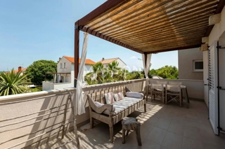 Opportunità unica! Appartamento a Mali Lošinj, zona S1 attraente