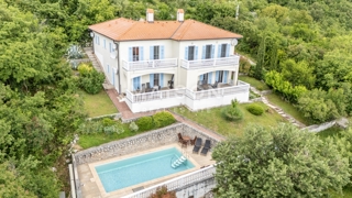 Brseč - Casa con due appartamenti e vista mozzafiato