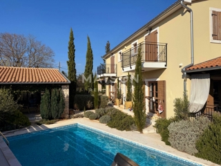Affascinante villa rustica con piscina nel cuore dell’Istria – Svetvinčenat