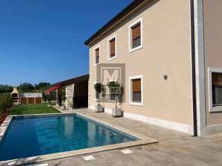 Cittanova, dintorni, Bella casa con piscina