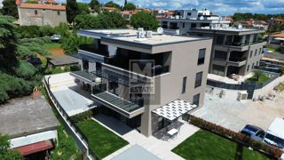Parenzo, dintorni - Lussuoso appartamento duplex con piscina