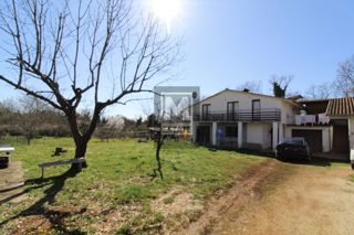 Parenzo, dintorni, Casa con due appartamenti e ampio giardino