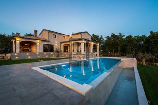 Parenzo, dintorni, Villa di lusso con vista panoramica sul mare