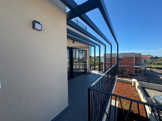 Parenzo, dintorni, attico di lusso in una nuova costruzione